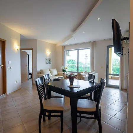 Byala Panorama 3* ביאלה